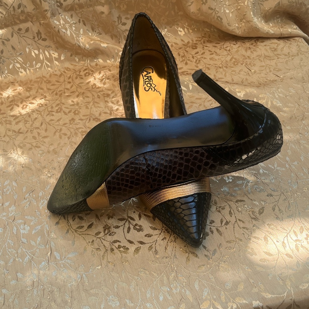 Carlos Santana Size 7.5 Black with Gold Stilettos - Picture 7 of 10
